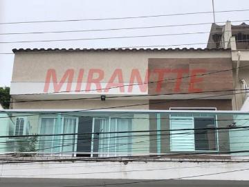 Sobrado de 240m² com 3 quartos