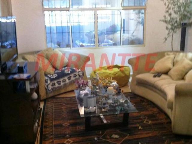 Sobrado de 240m² com 3 quartos