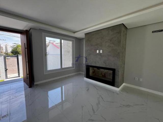Sobrado de 240m² à venda em Canoas, Moinhos de Vento Novo e Pronto para Morar