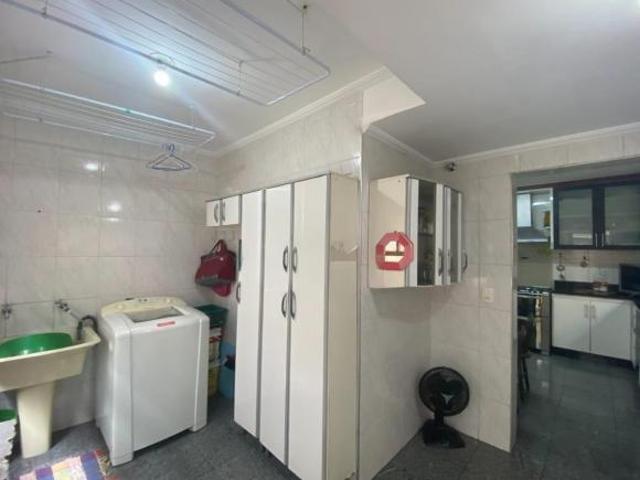 Sobrado de 254 m², 4 quartos em Vila do Bosque, São Paulo