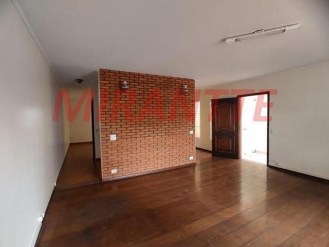Sobrado de 272m² com 3 quartos