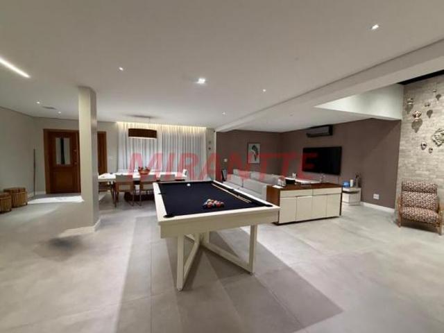 Sobrado de 213m²