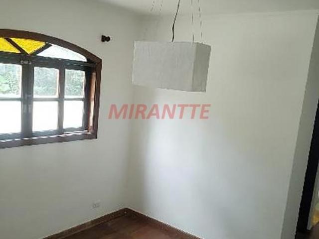 Sobrado de 213m² com 4 quartos