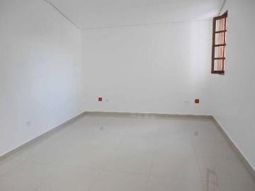 Sobrado de 230m² com 4 quartos