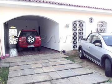 Sobrado de 237m² com 3 quartos