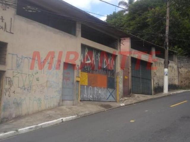 Sobrado de 313m² com 5 quartos