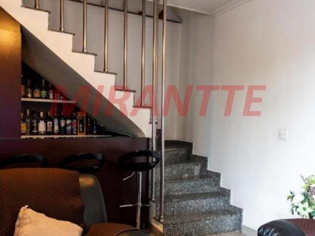 Sobrado de 319m² com 5 quartos