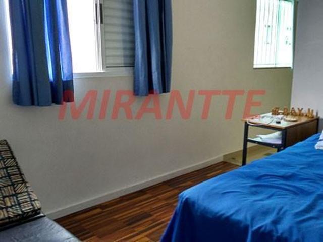 Sobrado de 323m² com 3 quartos