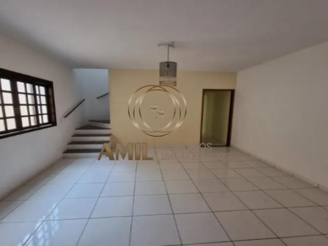 Sobrado de 3 quartos com suíte no Bosque dos Ipês São José dos Campos: 180m², 2 salas, 3 banheiros