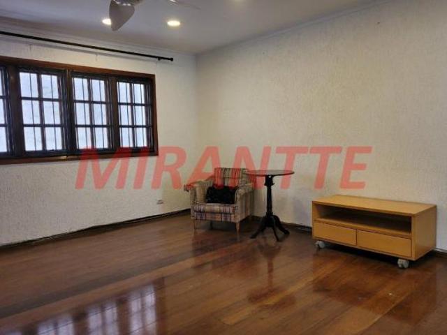 Sobrado de 476m² com 5 quartos