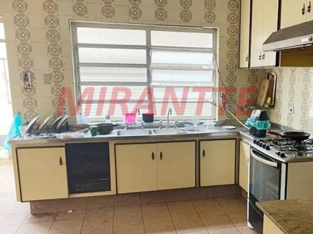 Sobrado de 550m² com 5 quartos