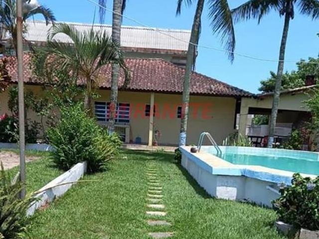 Sobrado de 500m² com 3 quartos