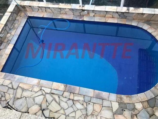Sobrado de 513m² com 4 quartos