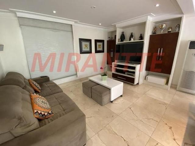 Sobrado de 650m² com 4 quartos