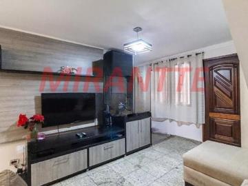 Sobrado de 67m² com 3 quartos