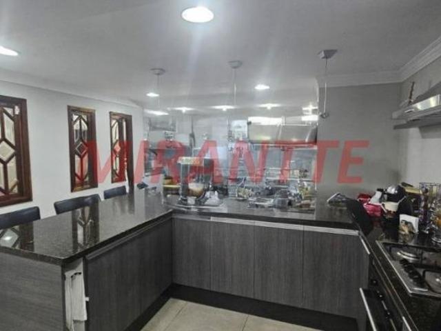 Sobrado de 77m² com 3 quartos