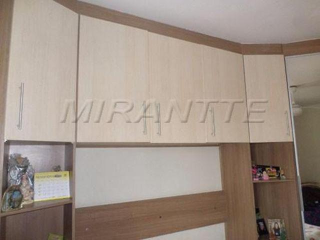 Sobrado de 80m² com 2 quartos