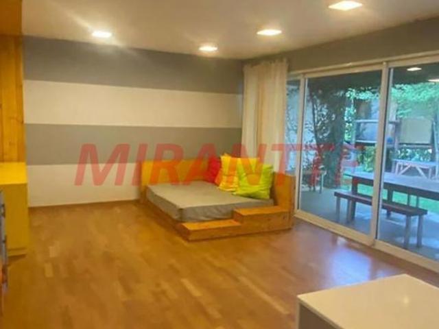 Sobrado de 900m² com 4 quartos
