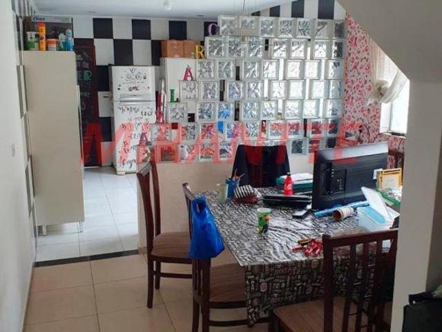 Sobrado de 93m² com 3 quartos