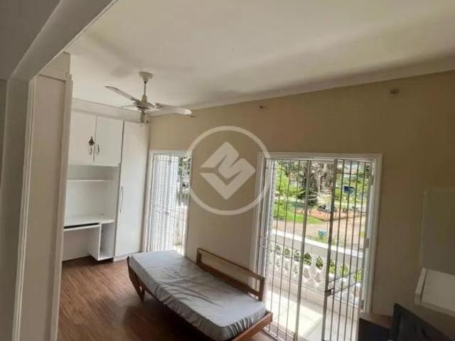 Sobrado dos Sonhos na Vila Belmiro – 4 Quartos, Piscina e 3 Vagas