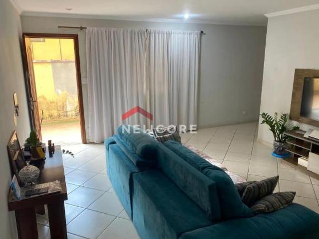 Sobrado em Avenida Marechal Deodoro Vila Valença São Vicente/SP