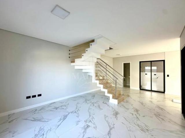 Sobrado em Afonso Pena, São José dos Pinhais/PR de 133m² 3 quartos à venda por R$ 998.000,00