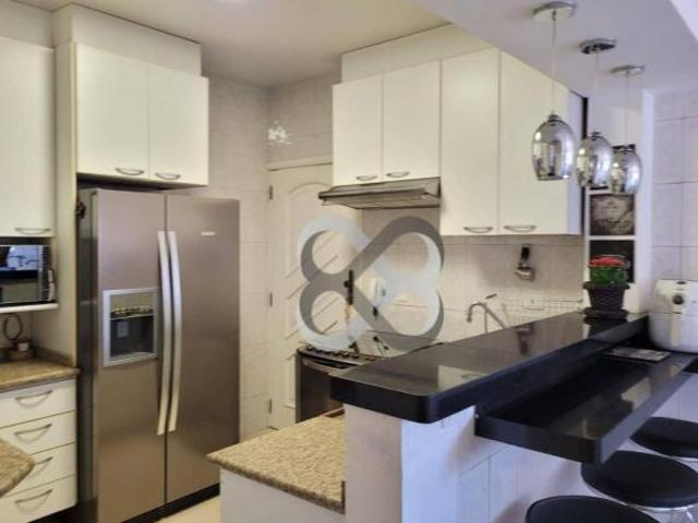 Sobrado em Antares, Londrina/PR de 310m² 3 quartos à venda por R$ 1.650.000,00