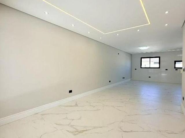 Sobrado em Aristocrata, São José dos Pinhais/PR de 237m² 3 quartos à venda por R$ 1.390.000,00