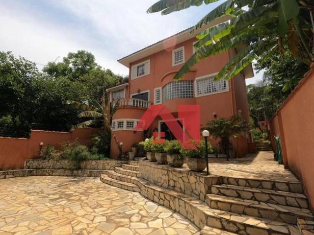 Sobrado em Bianucci, Poços de Caldas/MG de 400m² 7 quartos à venda por R$ 1.900.000,00