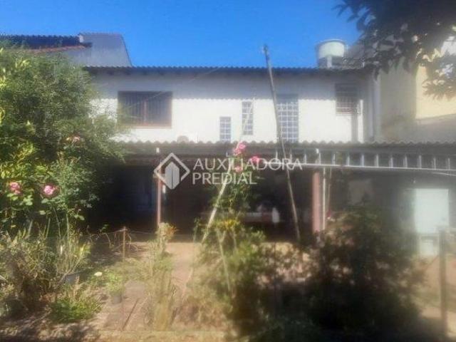 Sobrado em cachoeirinha, 3 dorm, v2 vagas