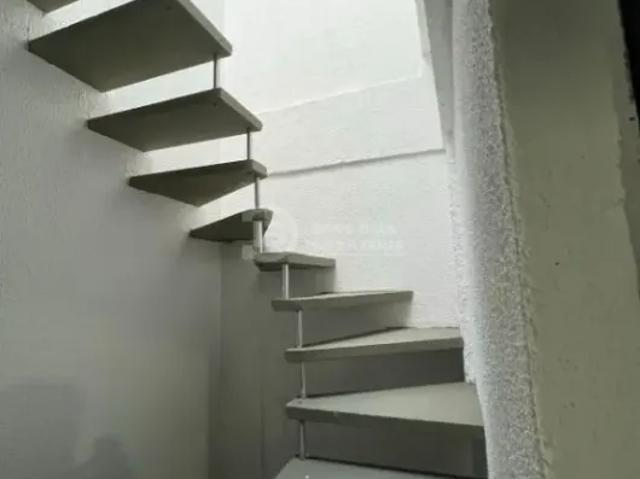 Sobrado em Condomínio no Jardim Popular 2 Suítes com Vaga, Excelente Acabamento e Localização