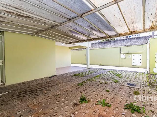 Sobrado em Condomínio 3 Quartos Capão Raso 140m²