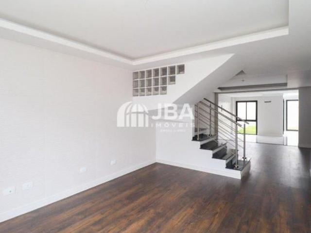 SOBRADO EM CONDOMINIO 3 QUARTOS E AMPLO TERRAÇO