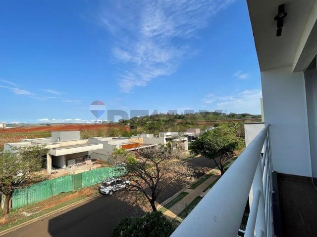 Sobrado em condomínio com 3 suítes, piscina e área gourmet 332 m² de construção