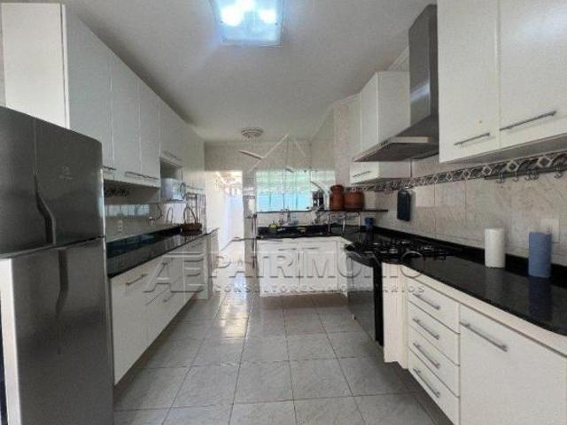 SOBRADO EM CONDOMINIO COM 3 SUITES SENDO 1 MASTER  VILA INGLESA  SOROCABA  LESTE