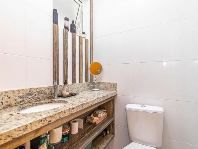 Sobrado em condominio a venda Xaxim