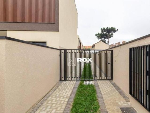 Sobrado em condomínio à venda Xaxim Curitiba/PR