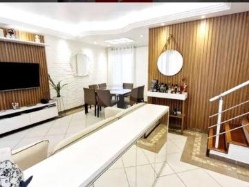 SOBRADO EM CONDOMINIO FECHADO 4 QUARTOS HORTO