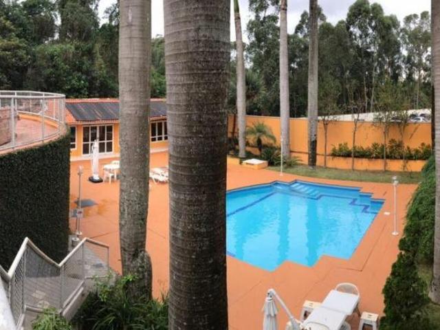 SOBRADO EM CONDOMÍNIO FECHADO