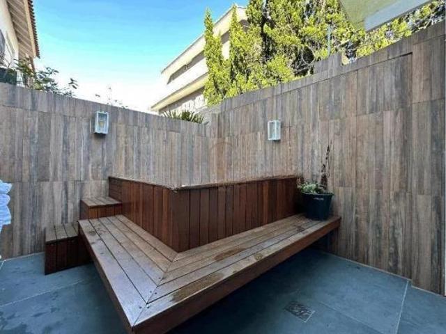 Sobrado em condominio fechado 3 dormitorios, sendo 1 suite, Moinhos de ventos, Canoas/RS
