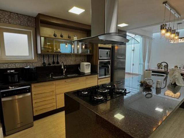 Sobrado em condominio na Vila Oliveira