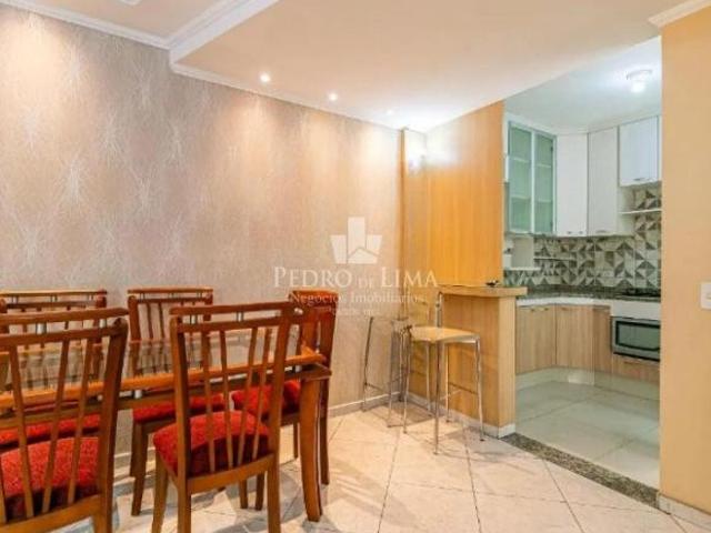 Sobrado em condominio sendo 3 dormitórios, 1 suite e 2 vagas na Penha