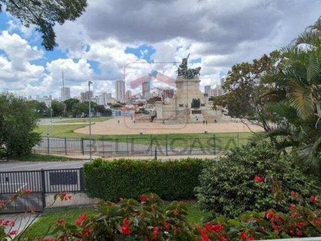 Sobrado em frente ao Parque e Museu do Ipiranga!