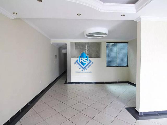 Sobrado em Jardim Anchieta, São Bernardo do Campo/SP de 299m² 5 quartos à venda por R$ 890.000,00 ou para locação R$ 6.500,00/mes