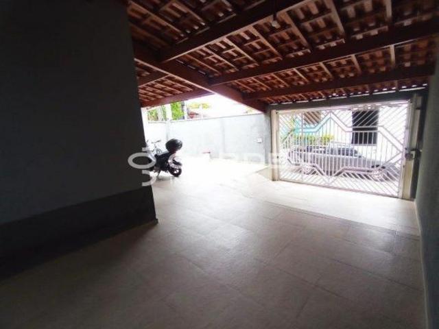 Sobrado em Jardim das Indústrias, São José dos Campos/SP de 0m² 3 quartos à venda por R$ 1.100.000,0