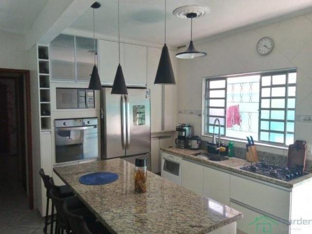 Sobrado em Jardim das Indústrias, São José dos Campos/SP de 0m² 3 quartos à venda por R$ 650.000,00
