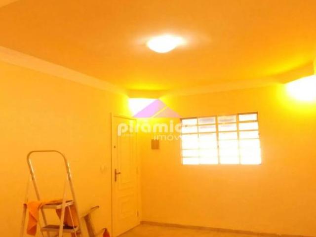Sobrado em Jardim Ismênia, São José dos Campos/SP de 125m² 3 quartos à venda por R$ 450.000,00