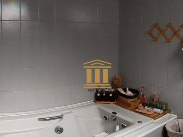 Sobrado em Jardim Oriente, São José dos Campos/SP de 245m² 3 quartos à venda por R$ 820.000,00
