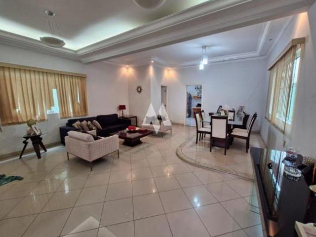 Sobrado em Ponta da Praia, Santos/SP de 250m² 3 quartos à venda por R$ 1.890.000,00