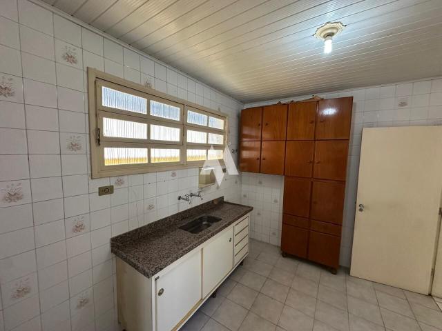 Sobrado em Ponta da Praia, Santos/SP de 350m² 4 quartos para locação R$ 10.790,00/mes